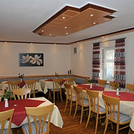 Landgasthaus Zum Moenchshof Herberg